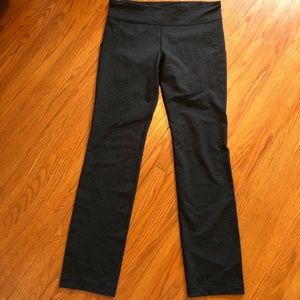 Under Armour straight leg athletic pant